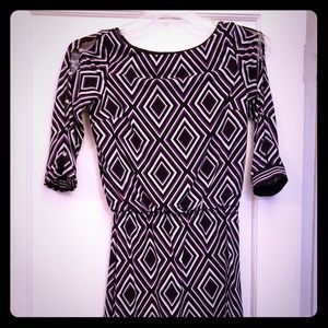 White House black market 3/4 length sleeve dress